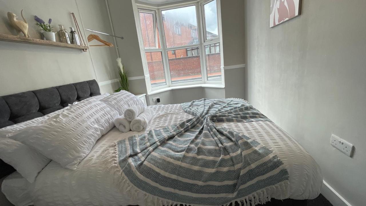 Spacious 6 Bed Home Near City & Albion Stadium Perfect For Contractors! Birmingham Exterior foto
